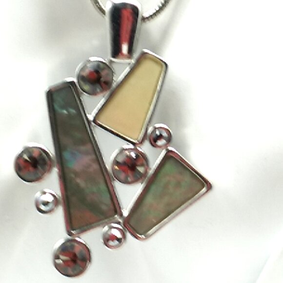 Lia Sophia Pendant Necklace Abstract Mother of Pearl Crystal Silver Tone Signed - Picture 9 of 14